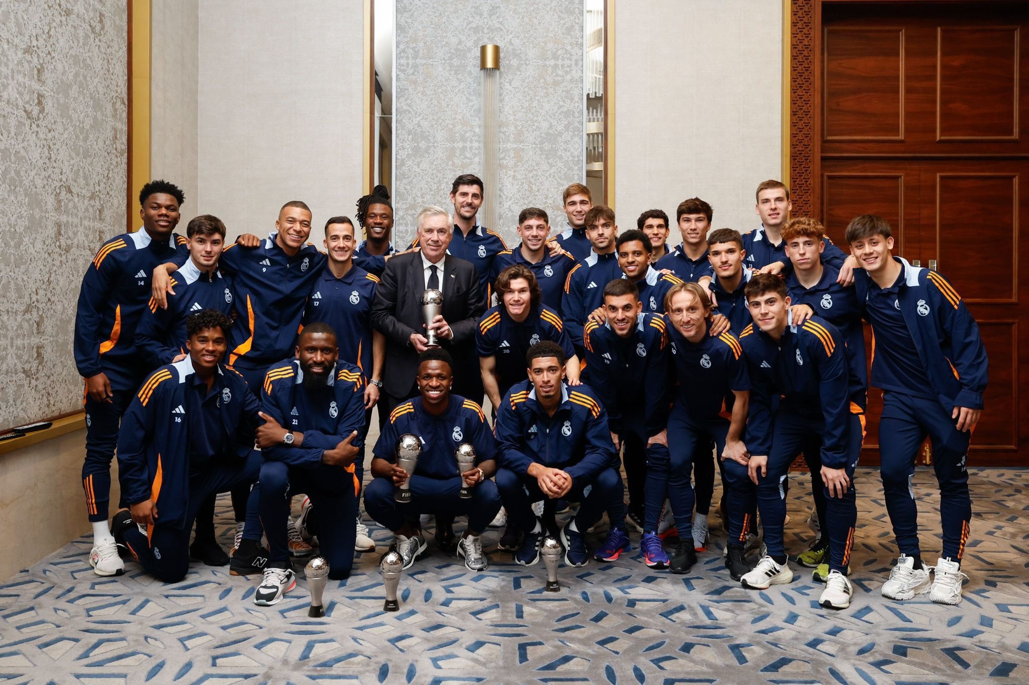 开云体育网页版登录入口-包含皇家马德里主场再逞一胜，展现团队实力！的词条