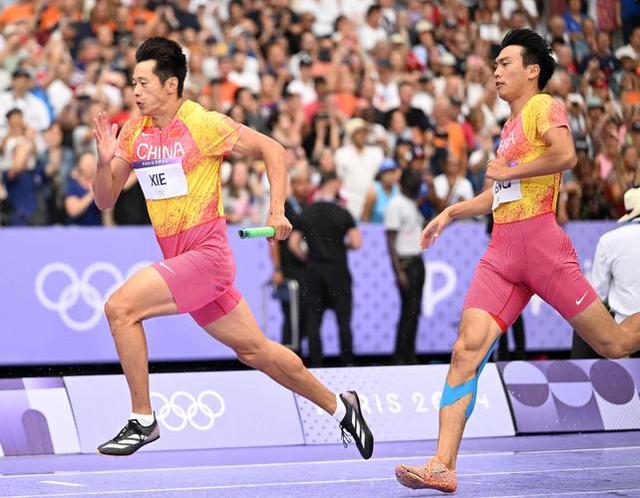 南非队在比赛中实现艰难逆转! 南非队在比赛中实现艰难逆转!