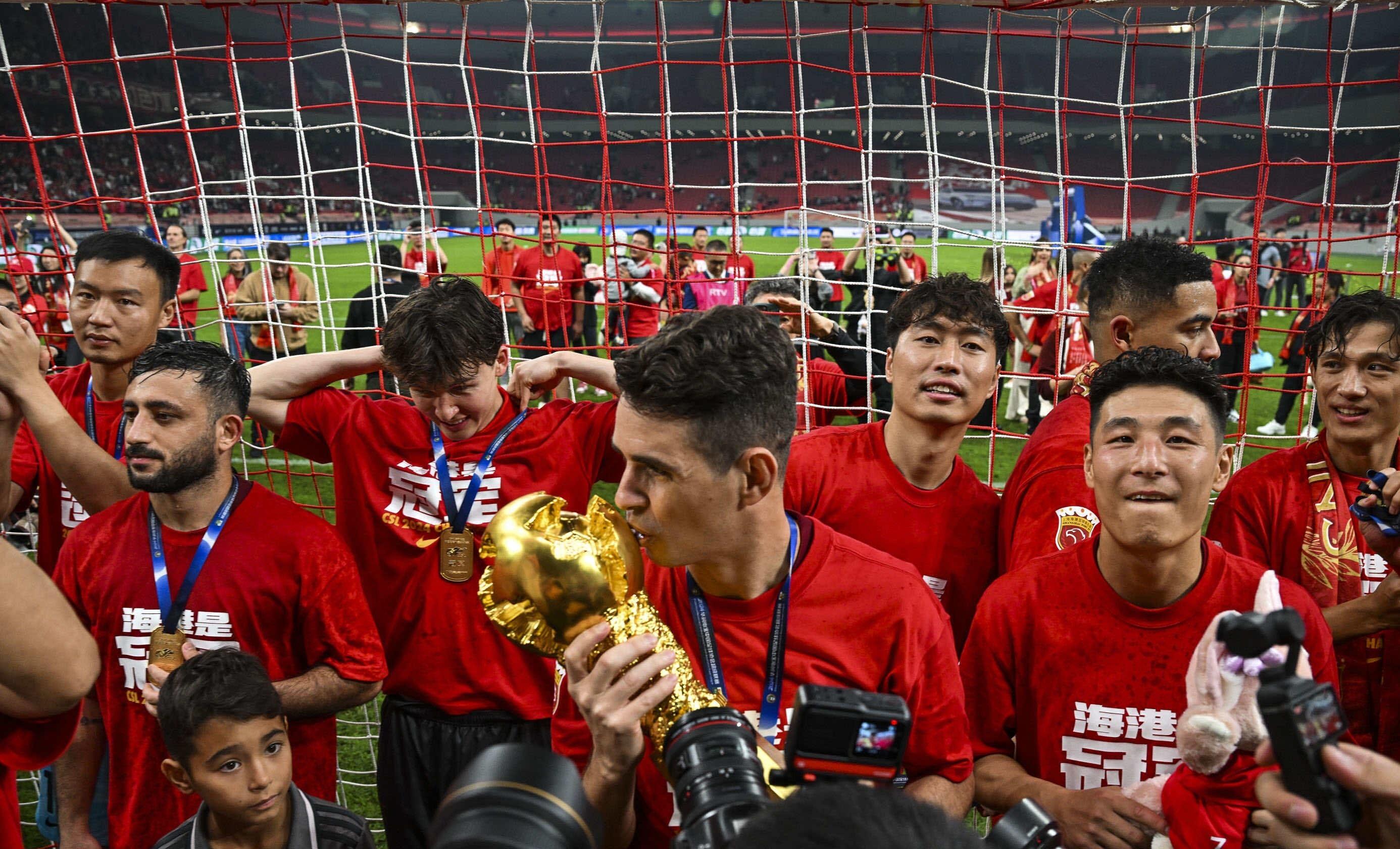 中国超级联赛上演一场激动人心的精彩争夺 中国超级联赛上演一场激动人心的精彩争夺