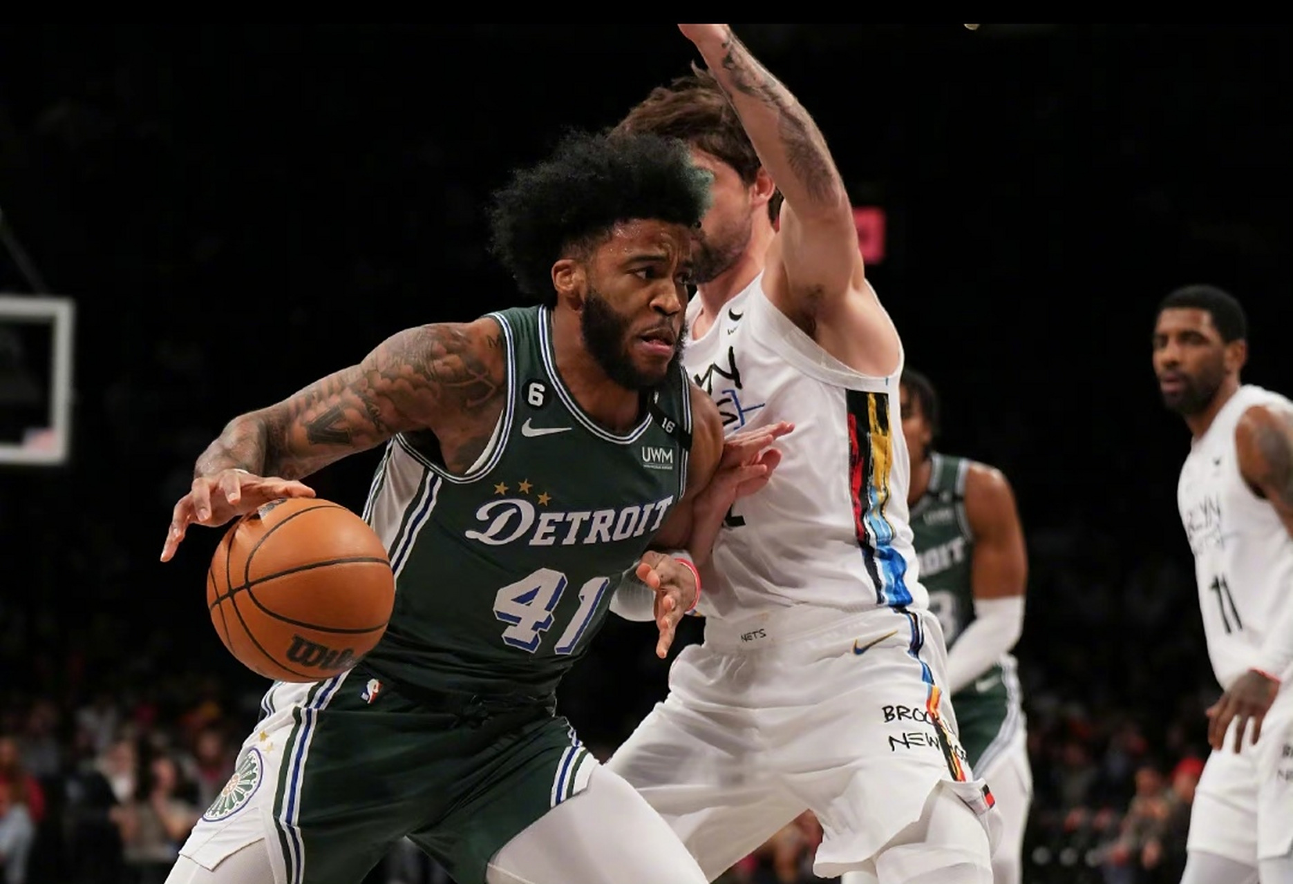 篮网战胜活塞,欧文单挑刷新纪录 篮网战胜活塞,欧文单挑刷新纪录