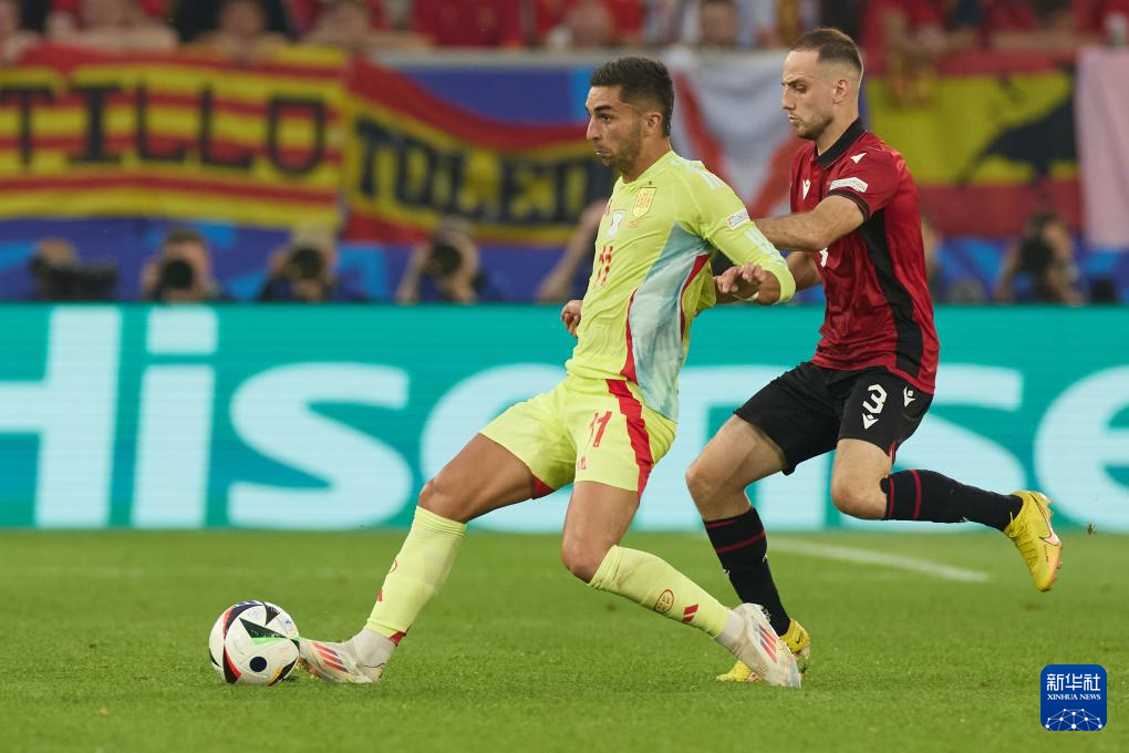 开云体育入口-包含阿尔巴尼亚队惨遭败绩，欧锦赛资格赛困境重重的词条