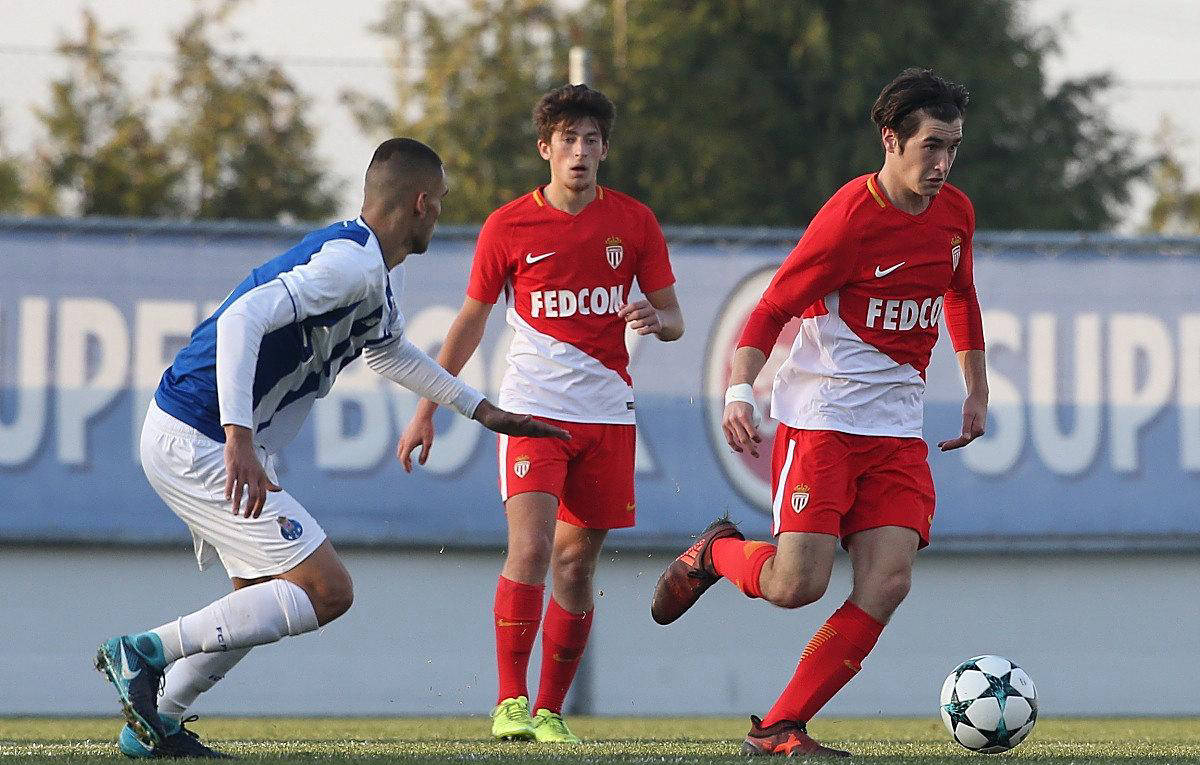 包含尼斯与摩纳哥比拼,双方不相上下的词条 包含尼斯与摩纳哥比拼,双方不相上下的词条