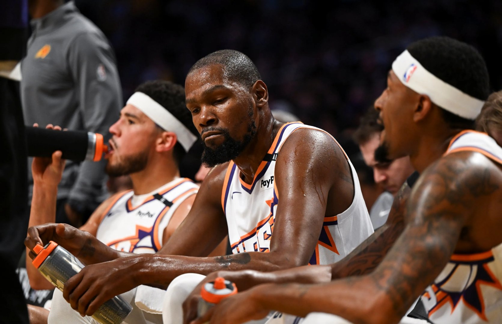 开云体育官方入口-太阳擒活塞！布克+狂轰分，国王挺进季后线的简单介绍