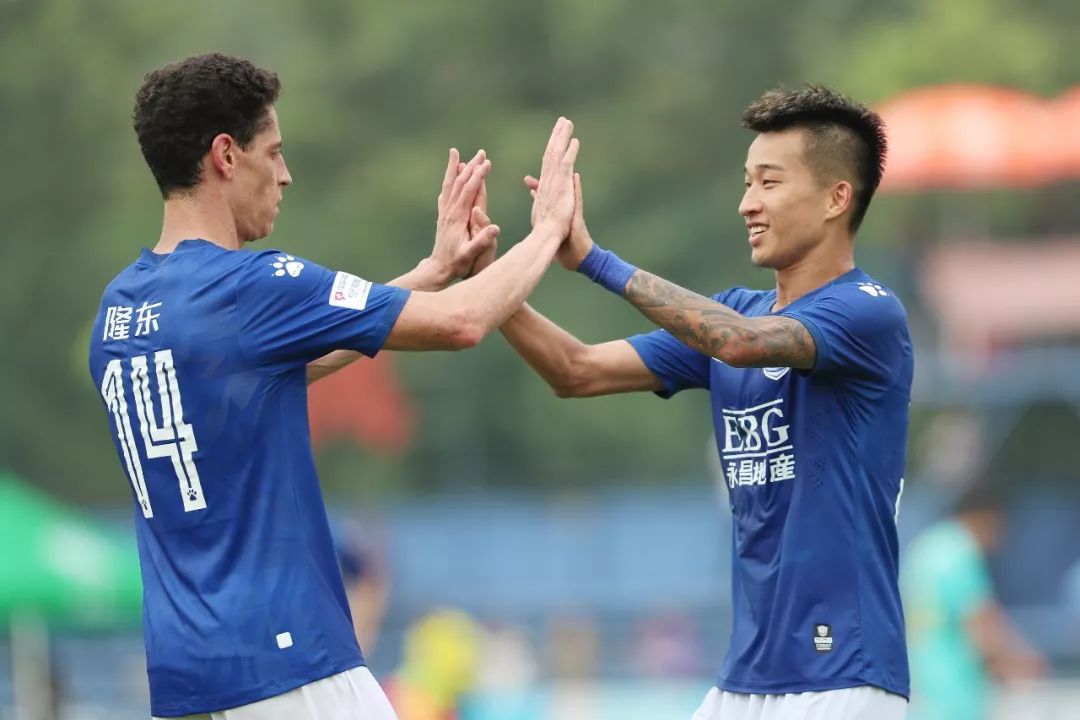 青岛黄海主场击败河南建业,取得宝贵三分 青岛黄海主场击败河南建业,取得宝贵三分