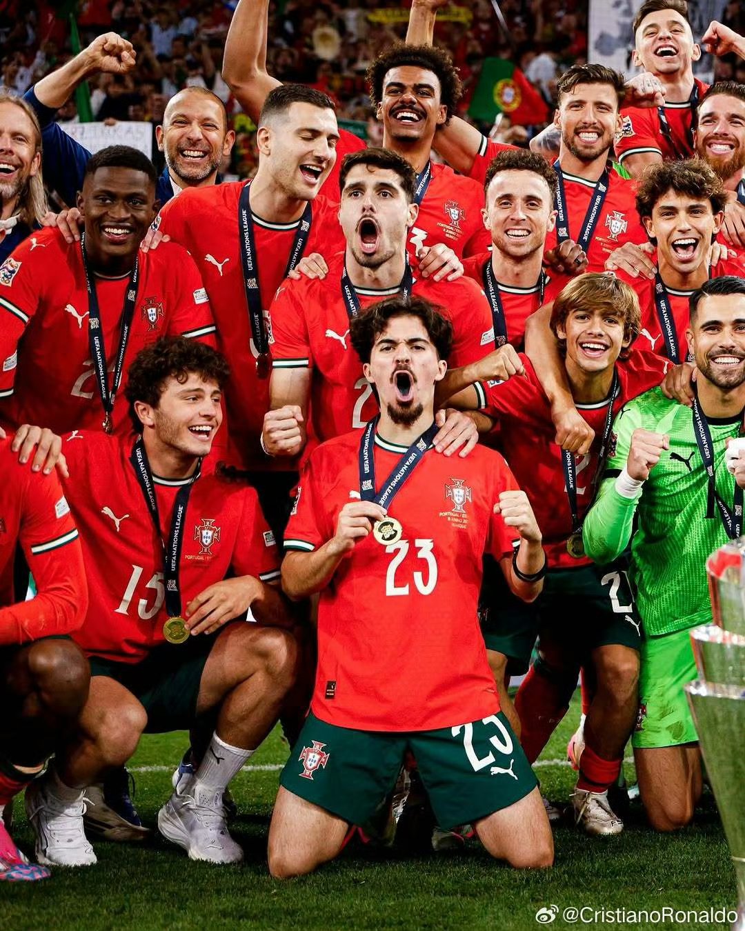 开云体育官网-包含欧洲足球联盟将引领足球风向的词条