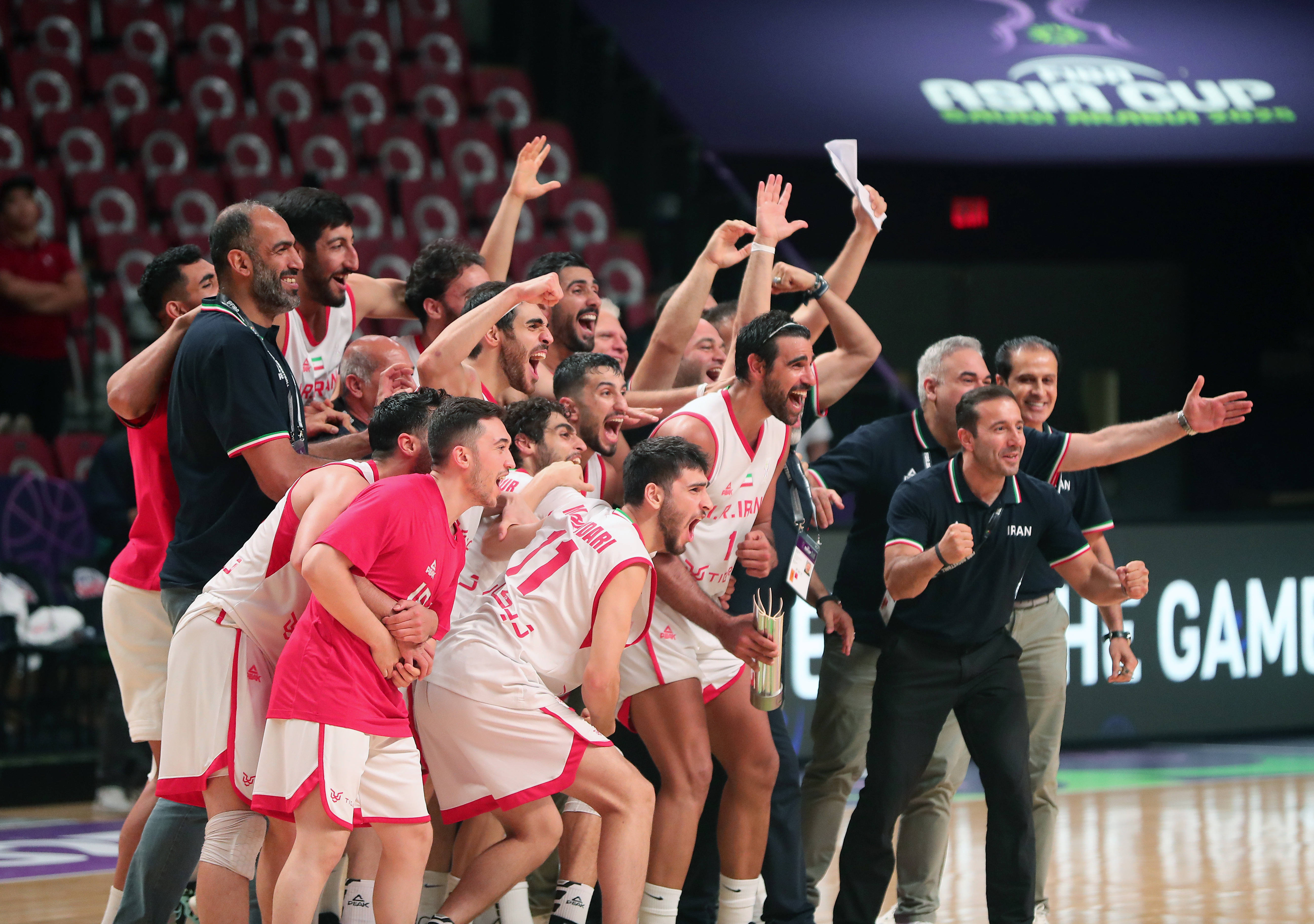 开云体育平台-亚洲球队现身国际大赛，引发球迷狂热的简单介绍